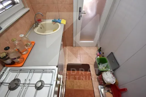 Prodaja, četvorosoban stan, 92m², Lepa Kata, Podgorica - image 6
