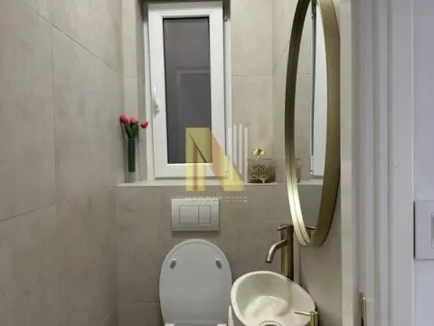 Izdavanje, trosoban stan, 78m², Centar, Novi Sad - image 10