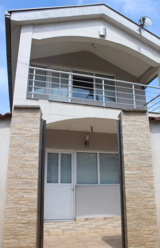 Stan-na-dan, kuća, 90m², Pod Goricom, Podgorica