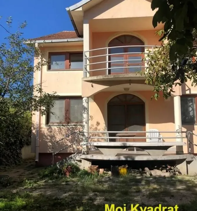 Prodaja, kuća, 390m², Zemun Sve Podlokacije, Beograd