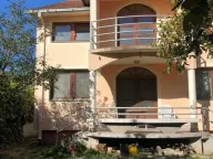 Prodaja, kuća, 390m², Zemun Sve Podlokacije, Beograd - image 1