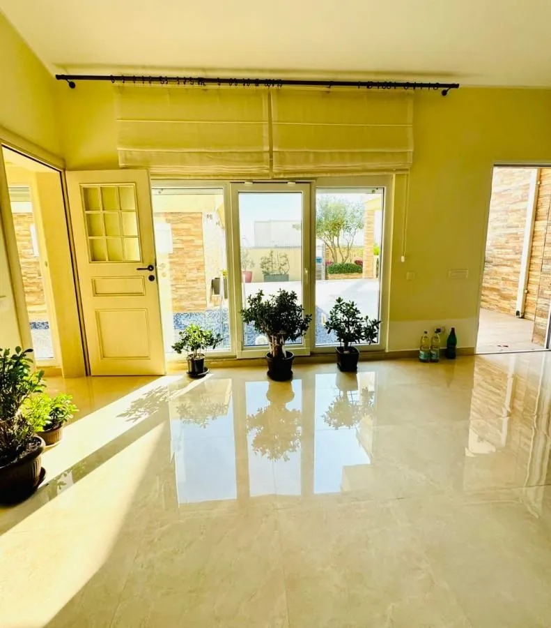 Sale, house, 290m², Bar, Crna Gora