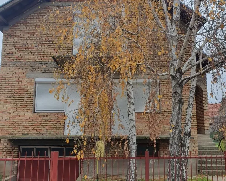 Prodaja, kuća, 183m², Ruma, Srbija