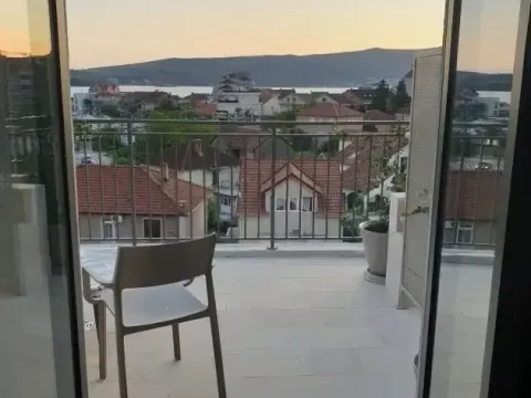 Izdavanje, stan, 60m², Tivat, Crna Gora - image 2