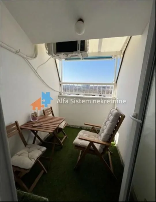 Izdavanje, trosoban stan, 80m², Fon (Fon - Bilećka), Voždovac Sve Podlokacije