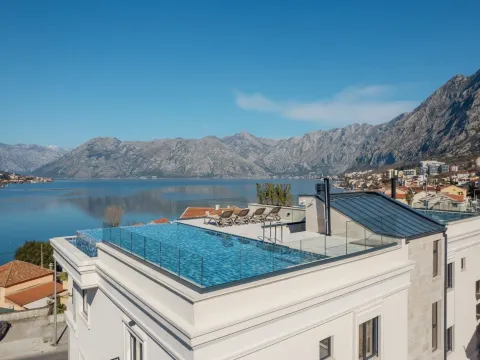 Prodaja, trosoban stan, 82m², Dobrota, Kotor - image 2