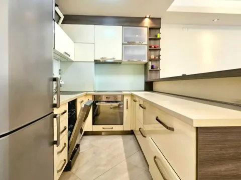 Prodaja, trosoban stan, 90m², Rozino, Budva - image 9
