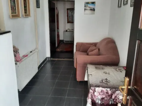 Sale, house, 246m², Zemun Sve Podlokacije, Beograd - image 5