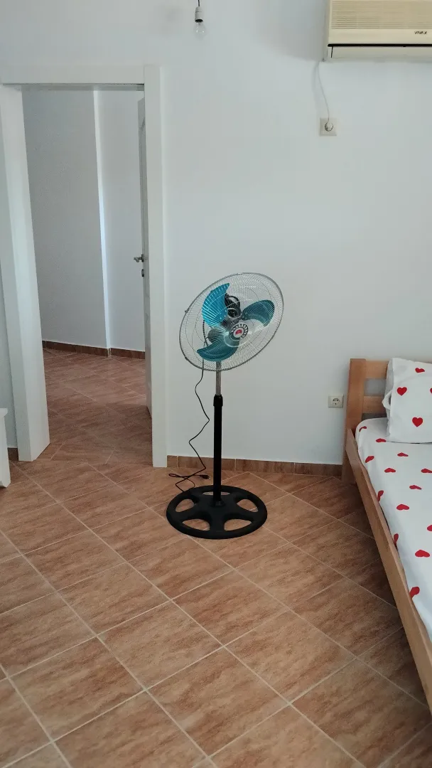 Izdavanje, dvosoban stan, 70m², Sutomore, Bar