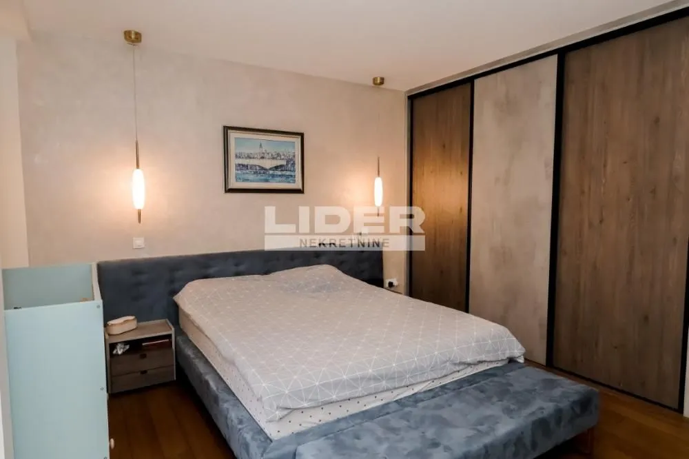 Sale, four bedroom apartment, 115m², Južni Bulevar, Vračar Sve Podlokacije