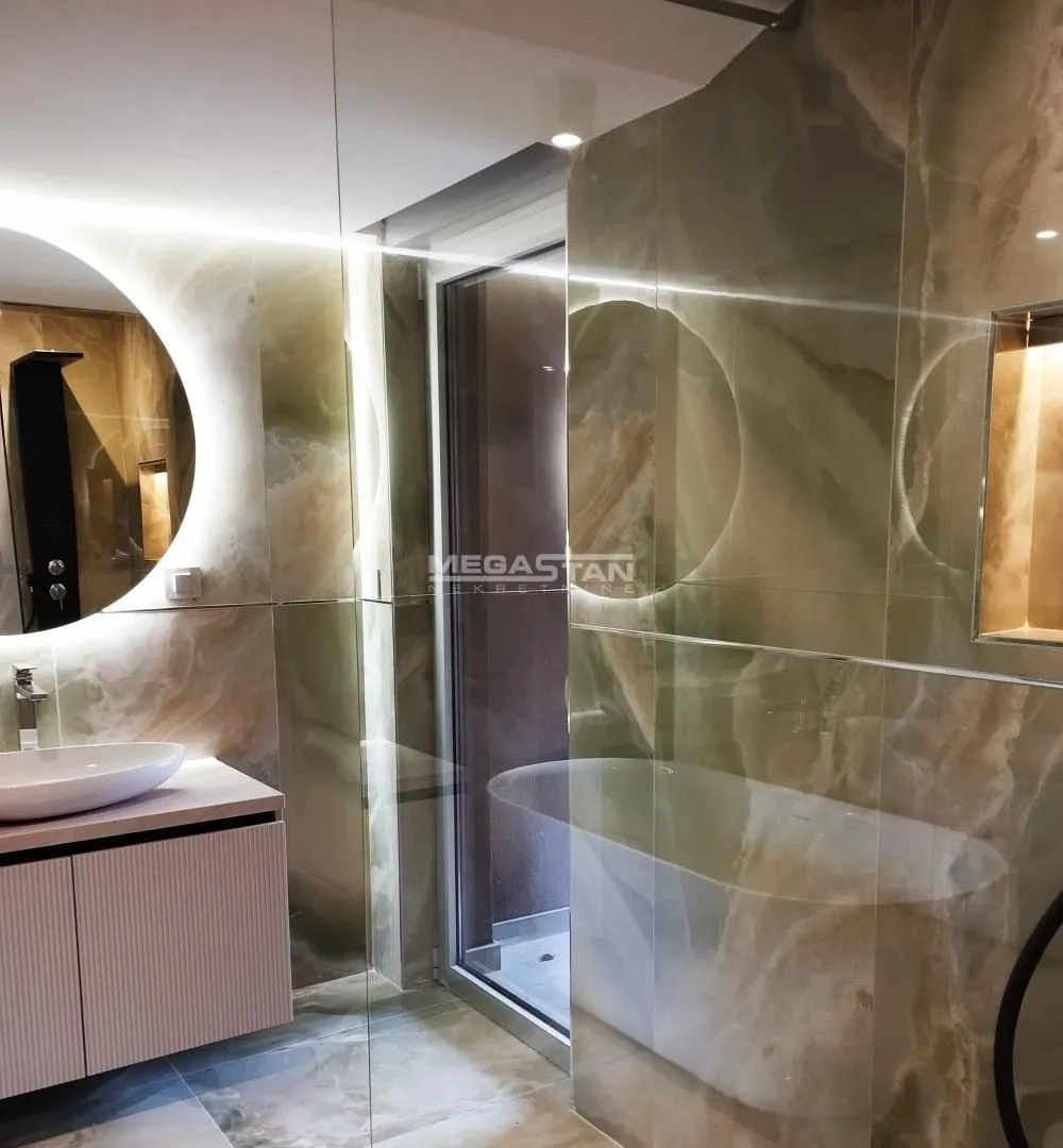 Izdavanje, četvorosoban stan, 173m², Savski Venac, Beograd