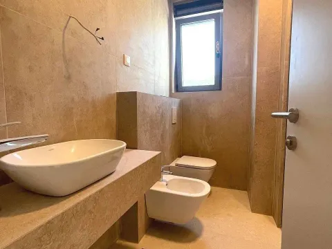 Prodaja, dvosoban stan, 69m², Bečići, Budva - image 8
