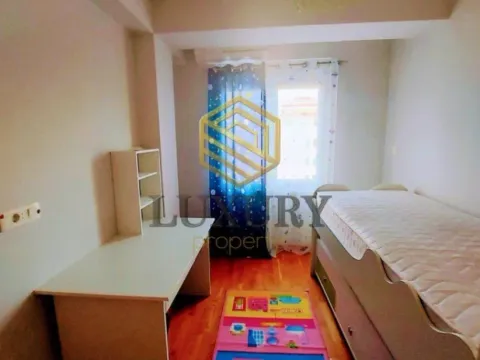 Izdavanje, dvosoban stan, 70m², Ljubović, Podgorica - image 13