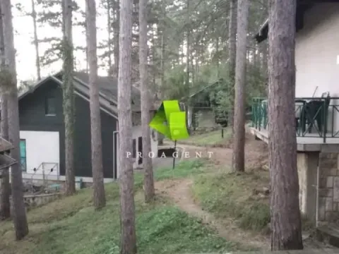 Prodaja, trosoban stan, 52m², Vrnjačka Banja, Srbija - image 3