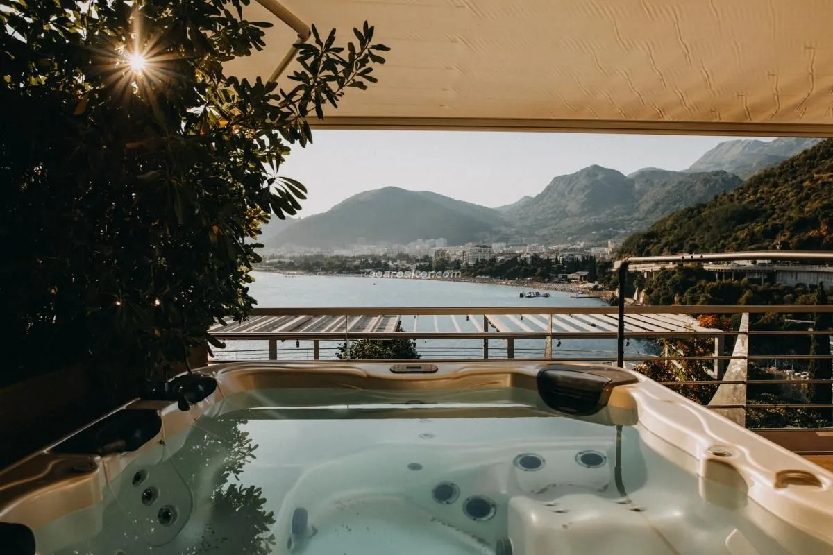 Rent, two bedroom apartment, 148m², Budva, Crna Gora