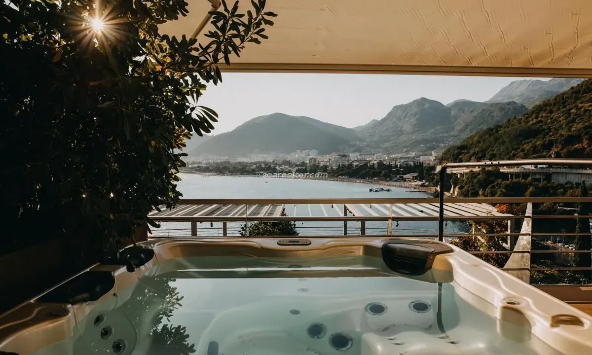 Rent, two bedroom apartment, 148m², Budva, Crna Gora