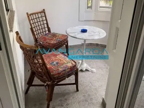 Izdavanje, stan, 105m², Filmski Grad, Beograd - image 2