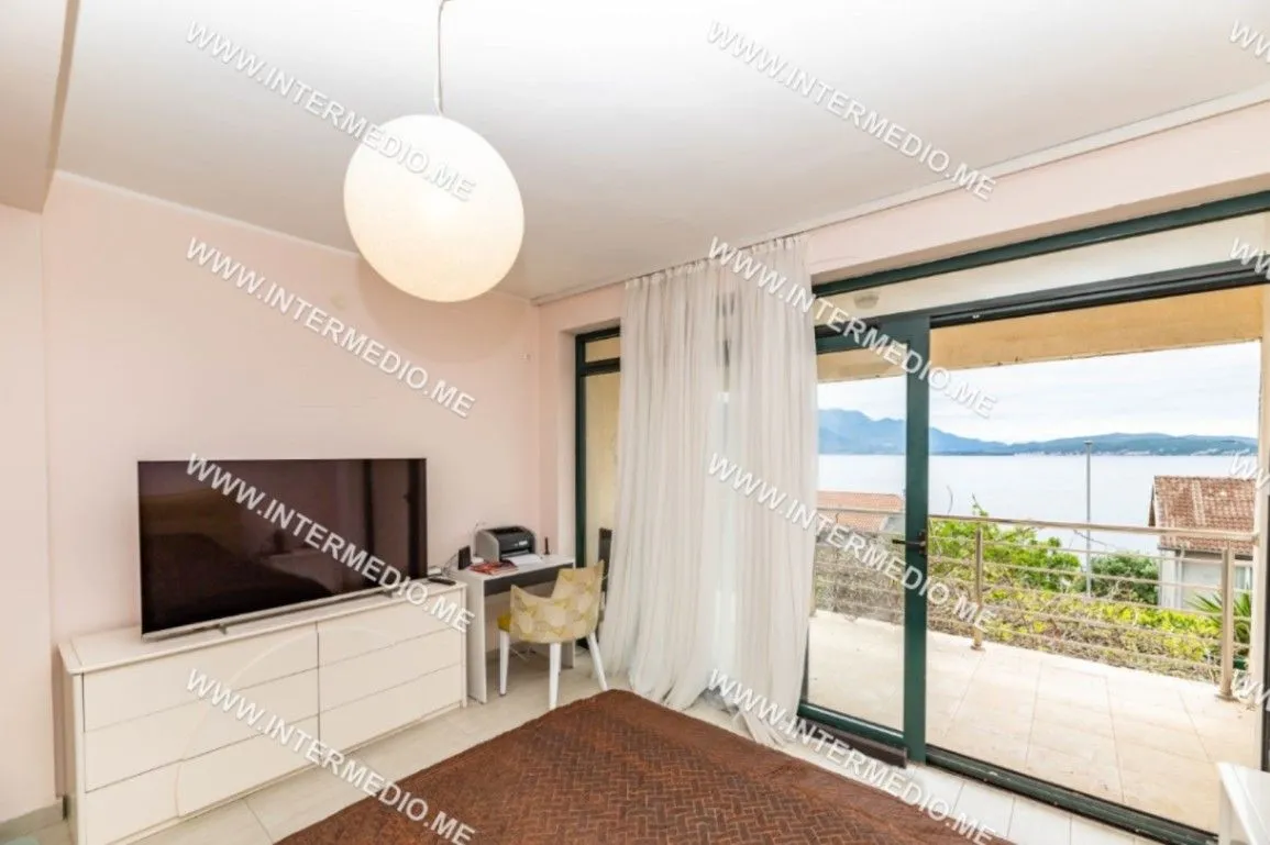 Prodaja, dvosoban stan, 103m², Bijela, Herceg Novi