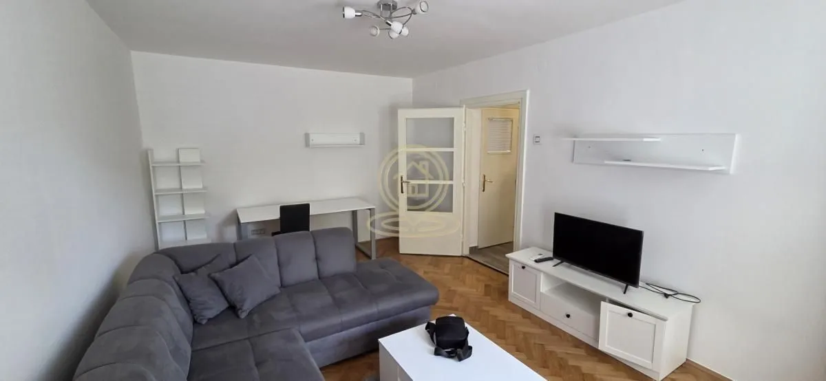Izdavanje, dvosoban stan, 56m², Socijalno, Novi Sad Sve Podlokacije