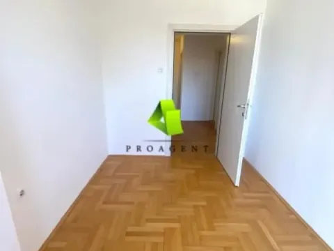 Izdavanje, trosoban stan, 72m², Medijana, Niš - image 6