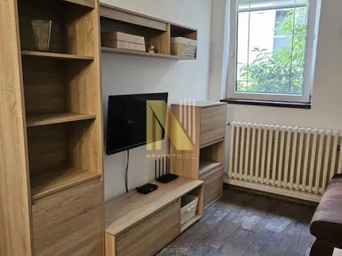 Izdavanje, dvosoban stan, 60m², Centar, Novi Sad - image 5