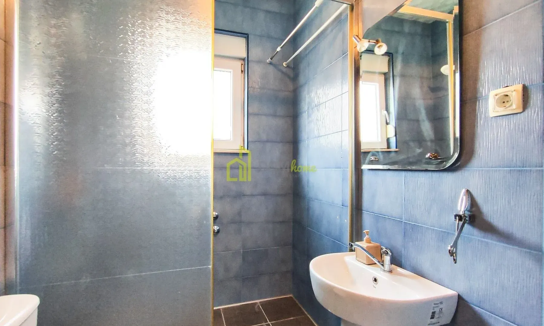 Prodaja, dvosoban stan, 72m², Momišići, Podgorica