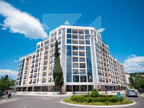 Poslovni prostor in Preko Morače