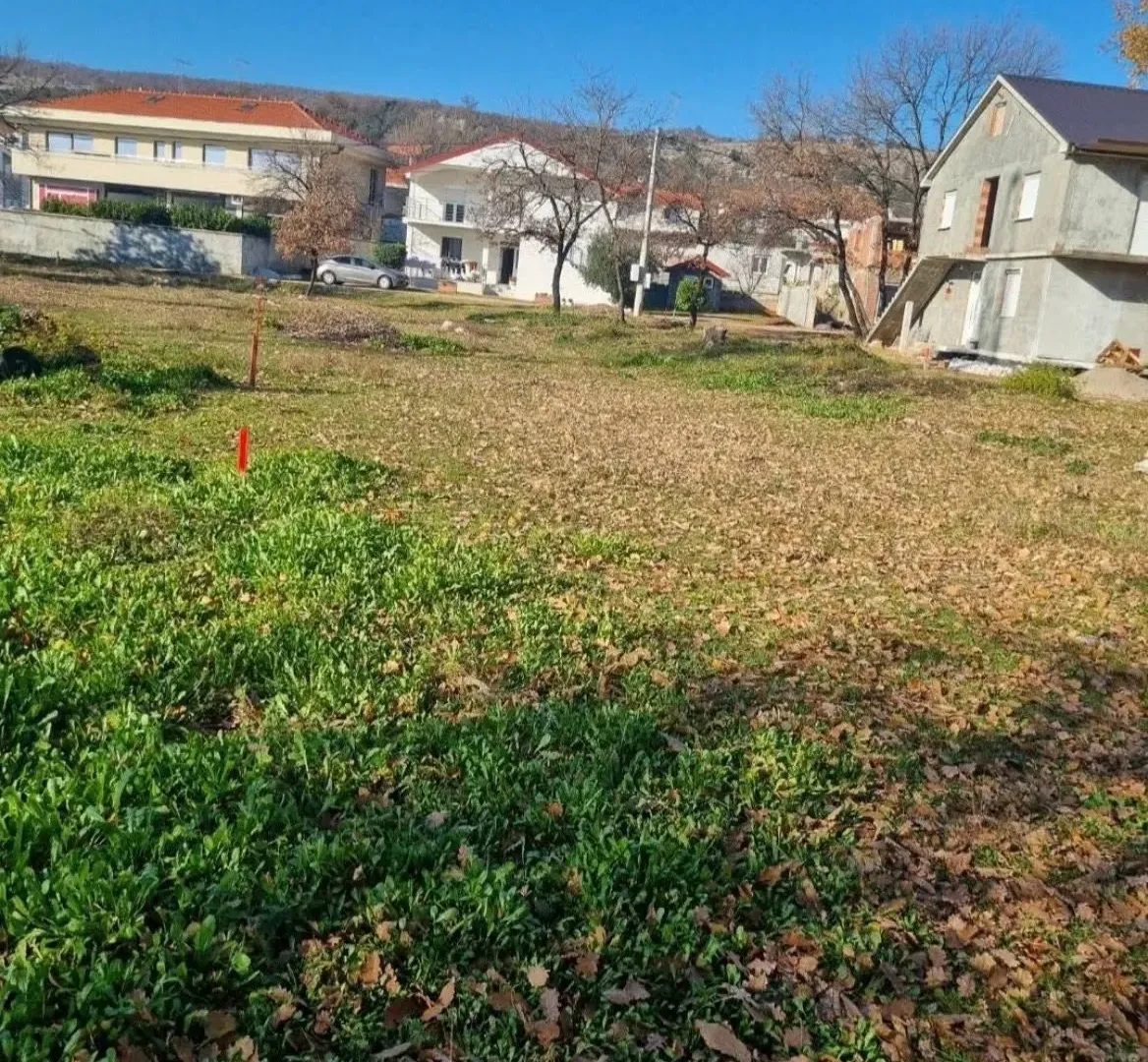 Prodaja, plac, 972m², Vranići, Podgorica
