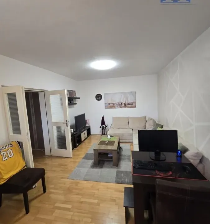 Izdavanje, dvosoban stan, 64m², Detelinara, Novi Sad Sve Podlokacije
