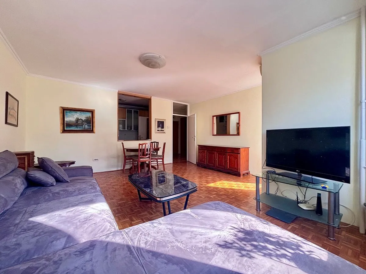 Prodaja, trosoban stan, 79m², Novi Beograd Blok 22, Novi Beograd Sve Podlokacije