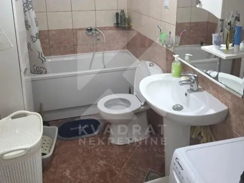 Rent, two bedroom apartment, 62m², Blok 9, Podgorica - image 6