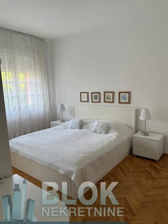 Izdavanje, jednosoban stan, 55m², Centar, Podgorica