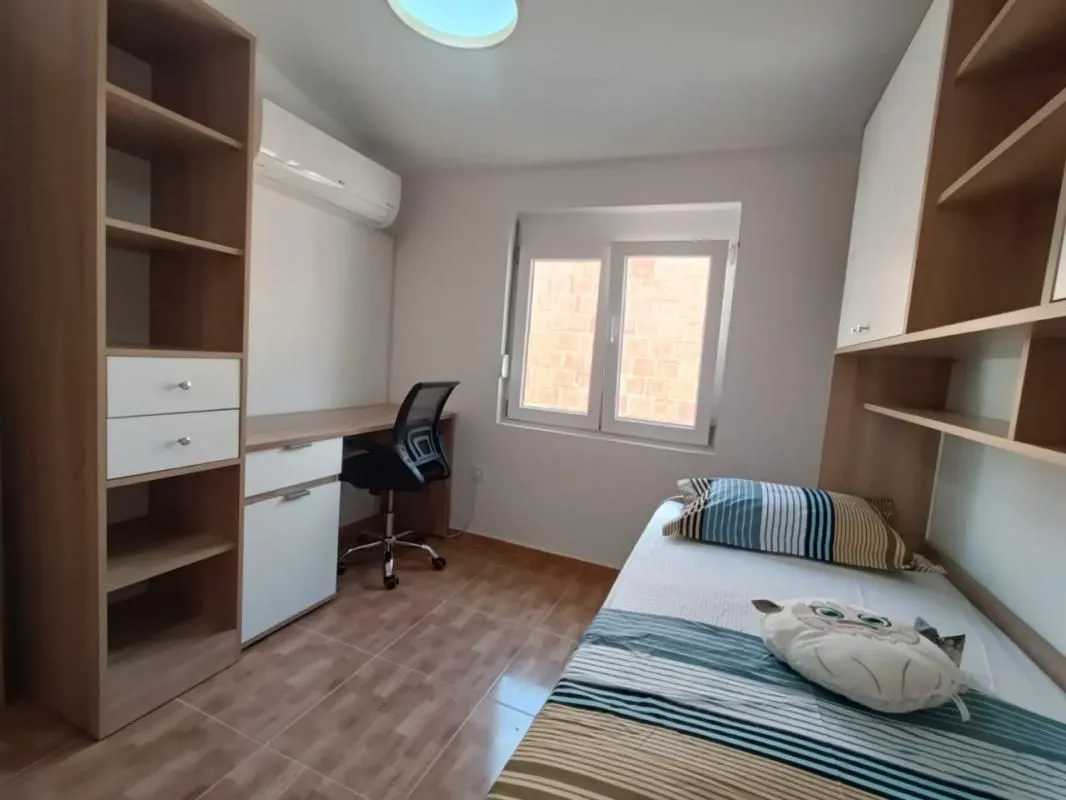 Rent, house, 182m², Dobra Voda, Budva