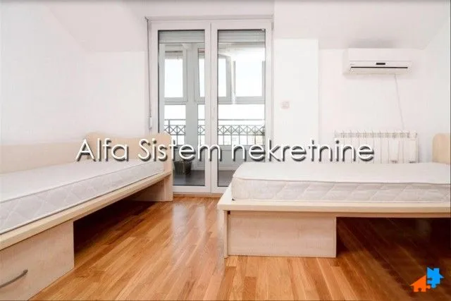 Rent, four bedroom apartment, 140m², Đeram Pijaca, Beograd