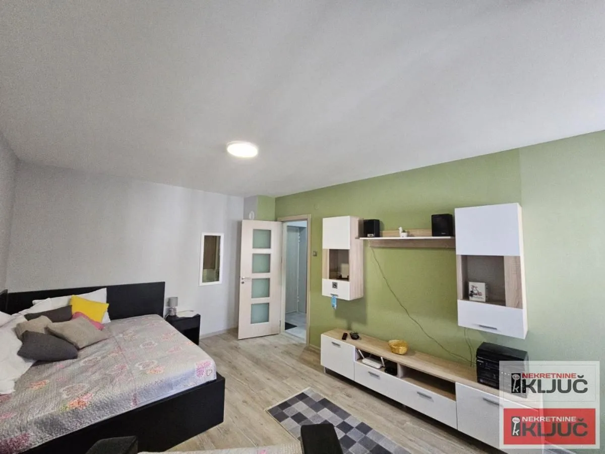 Sale, one bedroom apartment, 33m², Bulevar Oslobodjenja, Novi Sad Sve Podlokacije