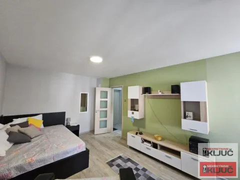 Sale, one bedroom apartment, 33m², Bulevar Oslobodjenja, Novi Sad Sve Podlokacije - image 3