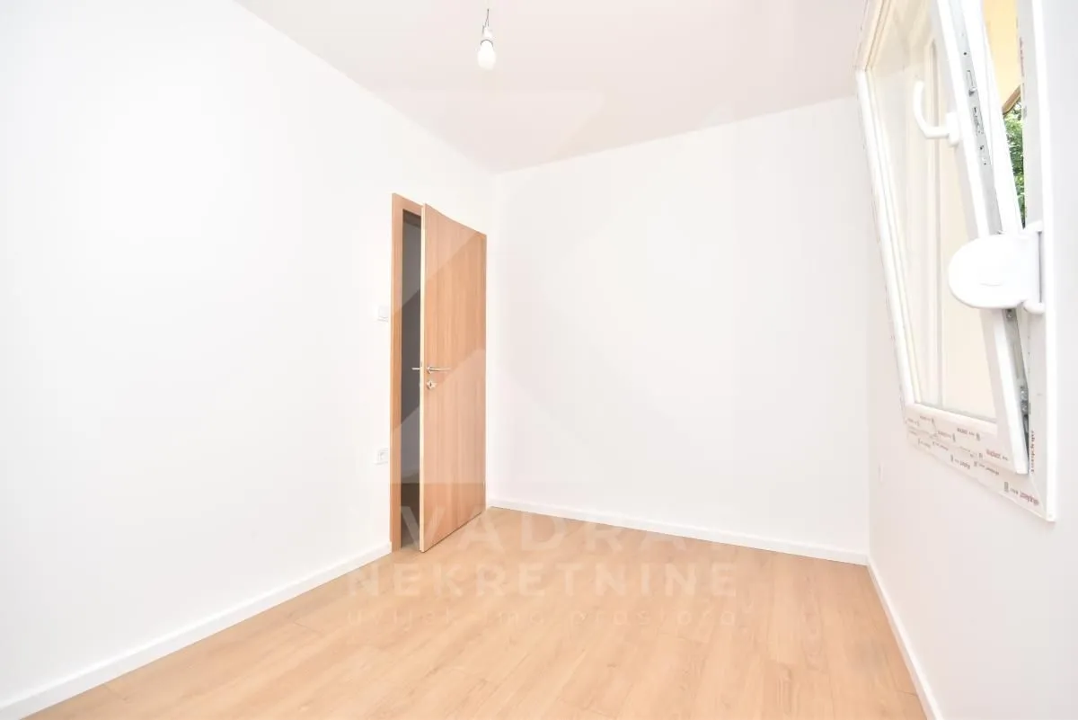 Rent, office space, 52m², Ibričevina, Podgorica