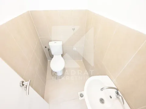 Rent, office space, 41m², Cvijetin Brijeg, Podgorica - image 4