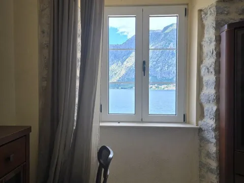 Prodaja, jednosoban stan, 54m², Prčanj, Kotor - image 2