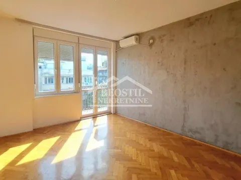 Sale, two bedroom apartment, 61m², Stari Grad, Beograd - image 2