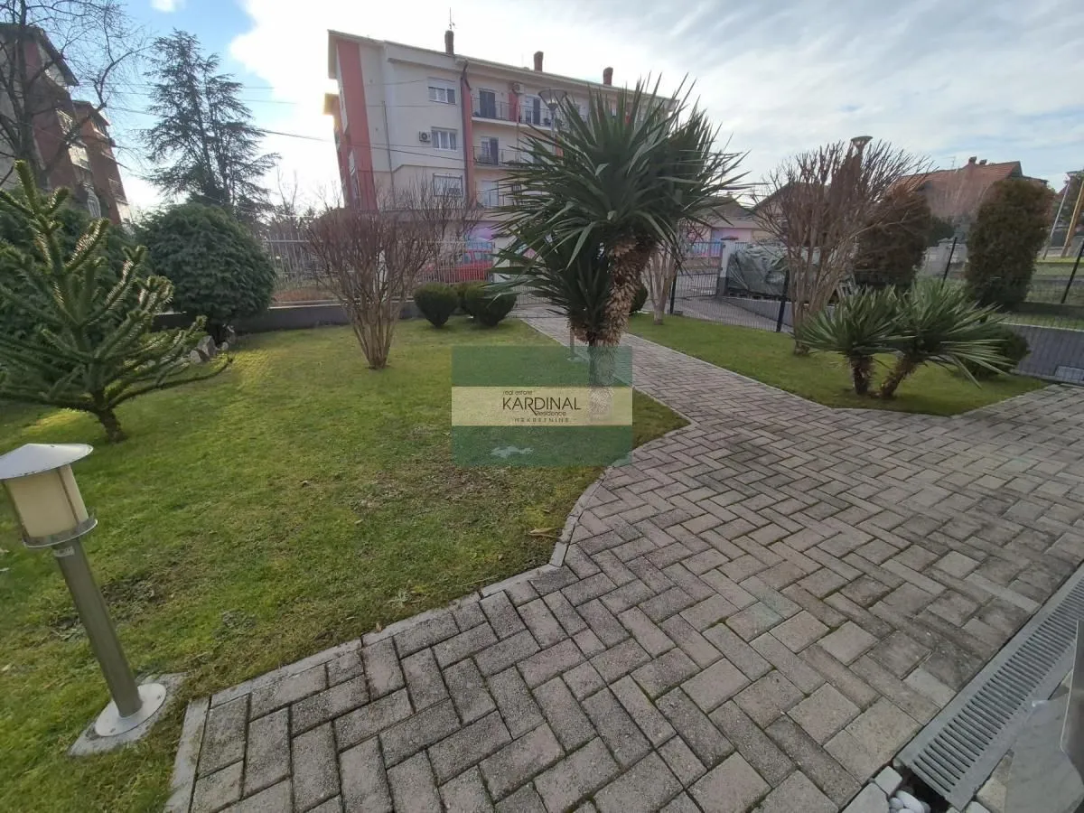 Prodaja, kuća, 528m², Budžino brdo, Jagodina