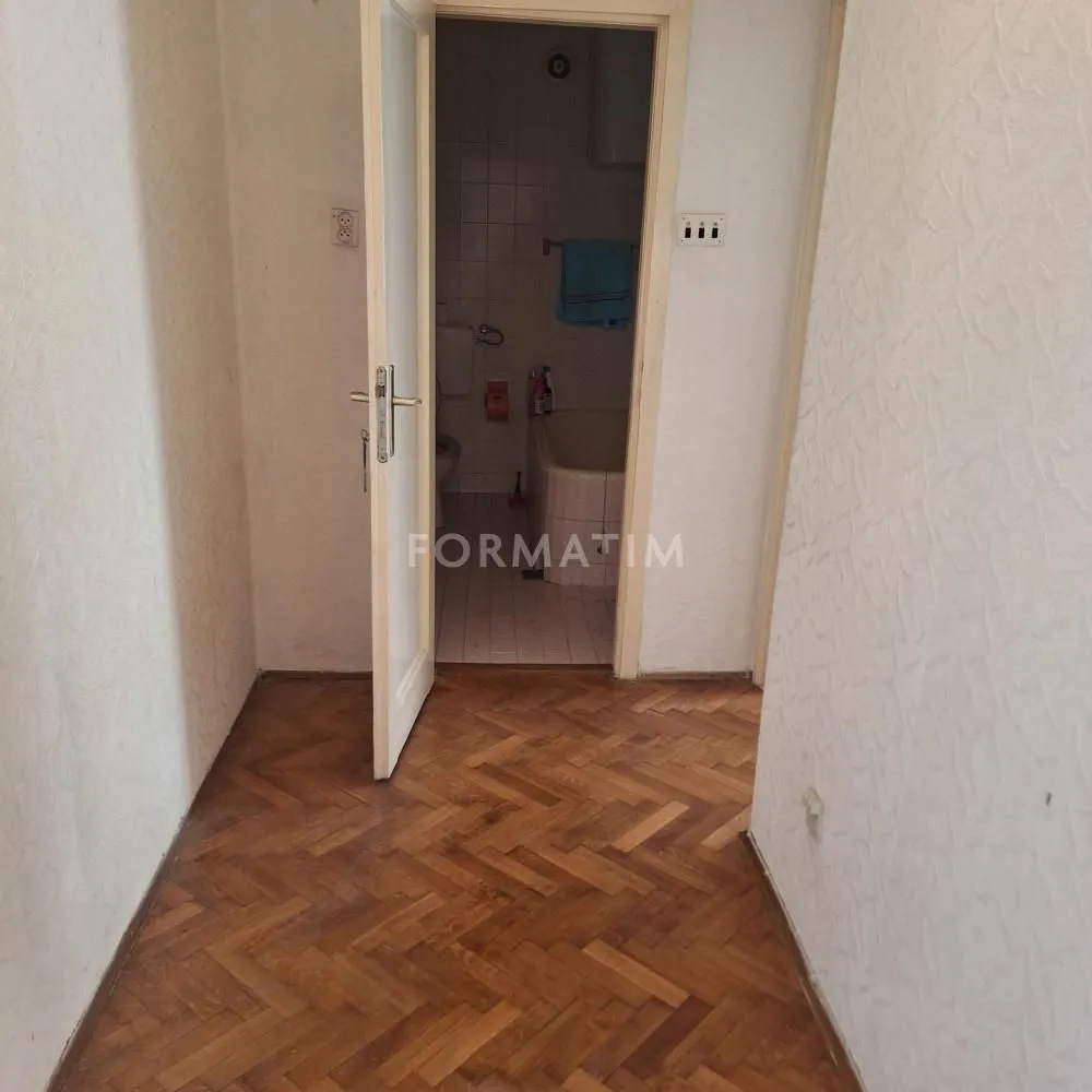 Sale, one bedroom apartment, 40m², Stari Grad, Beograd