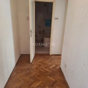 Sale, one bedroom apartment, 40m², Stari Grad, Beograd - image 4