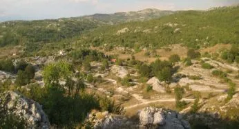 Sale, land lot, 2000000m², Cetinje, Crna Gora - image 2