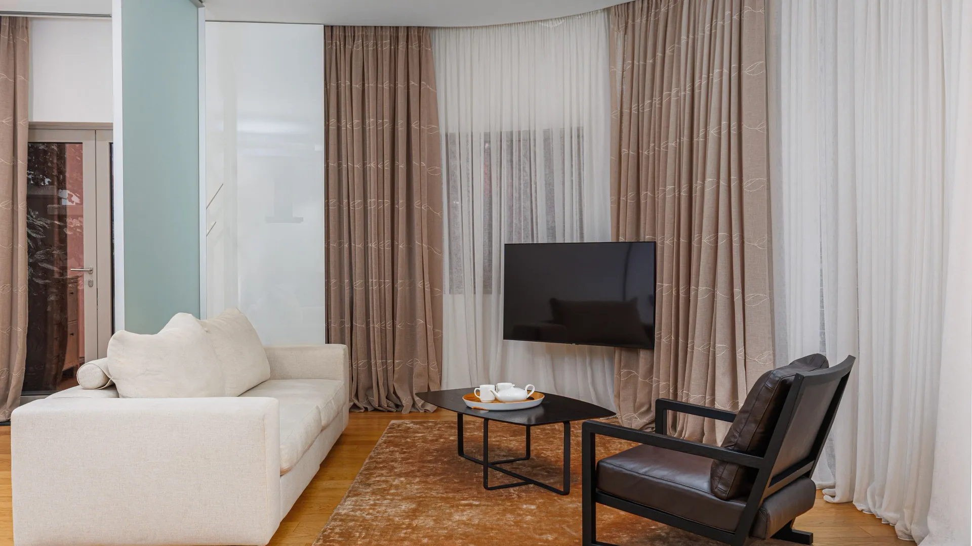 Sale, one bedroom apartment, 99m², Dukley Gardens, Budva