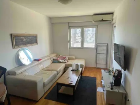 Izdavanje, jednosoban stan, 36m², Kod Big Fashion-a, Podgorica - image 2