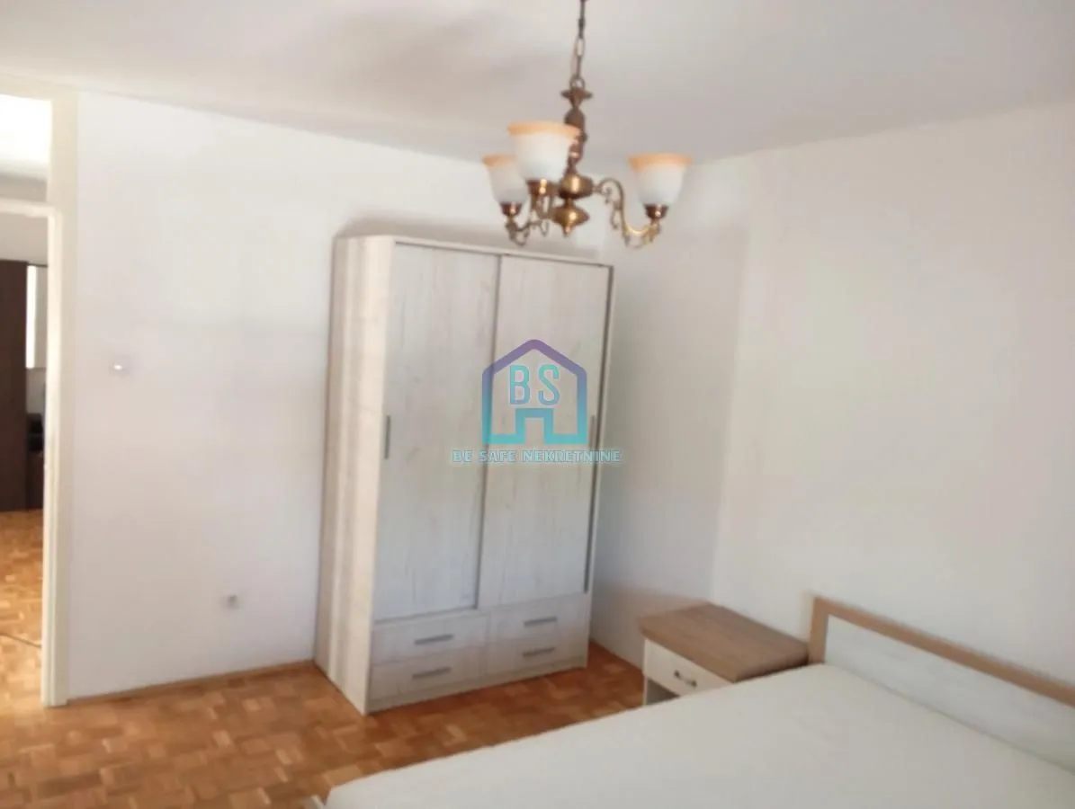 Prodaja, trosoban stan, 66m², Novo naselje, Novi Sad