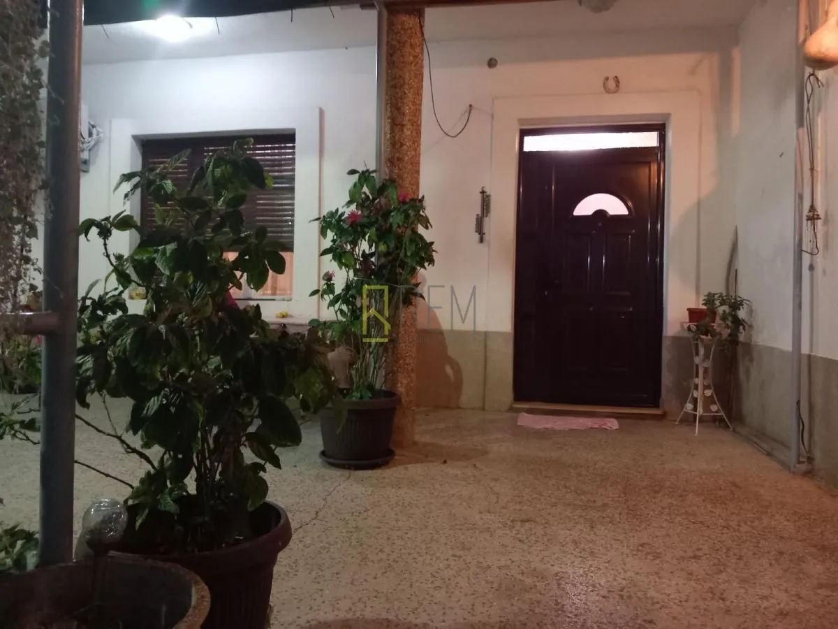 Sale, house, 250m², Ulcinj, Crna Gora