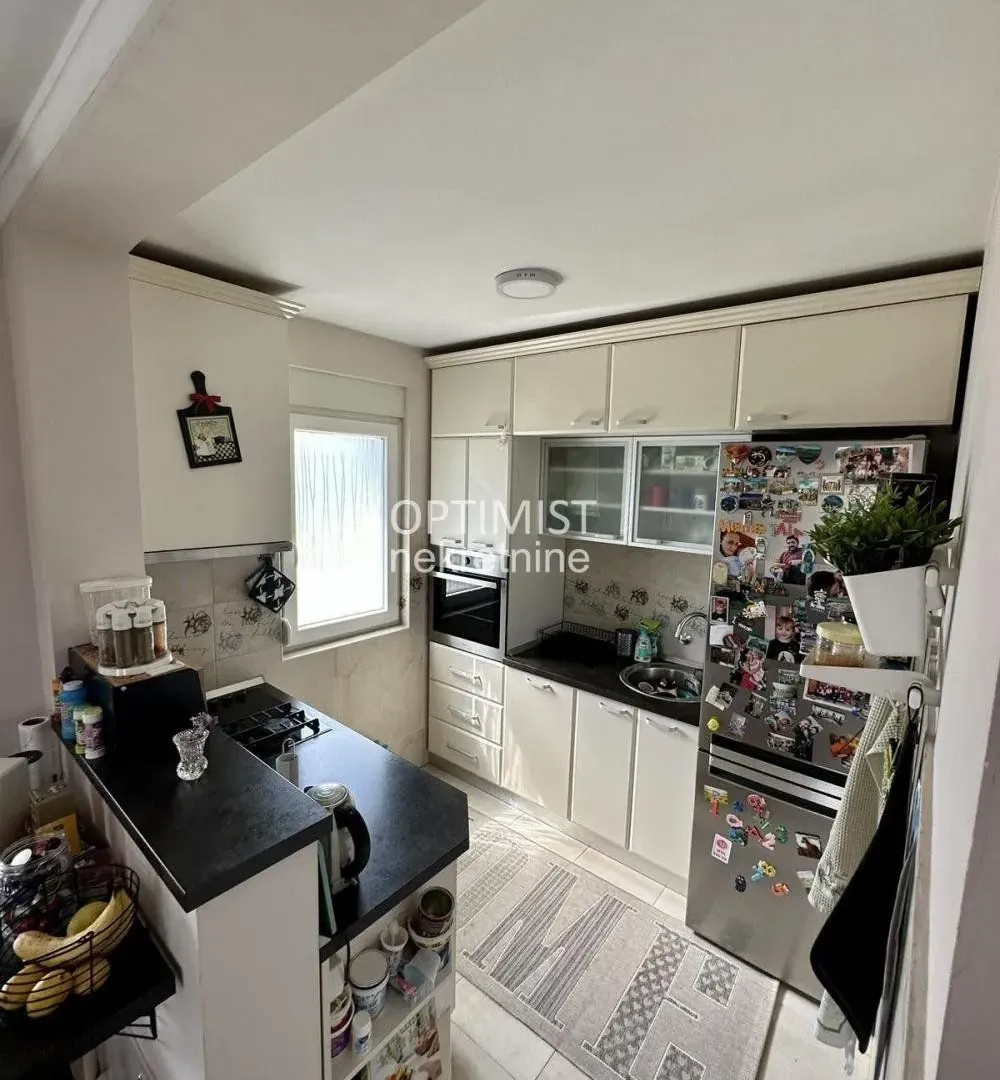Prodaja, kuća, 110m², Zemun Ugrinovci, Zemun Sve Podlokacije