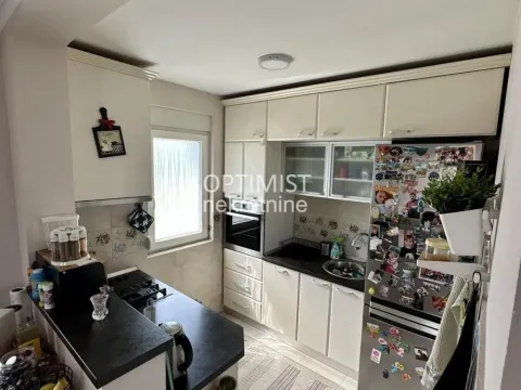 Sale, house, 110m², Zemun Ugrinovci, Zemun Sve Podlokacije - image 15